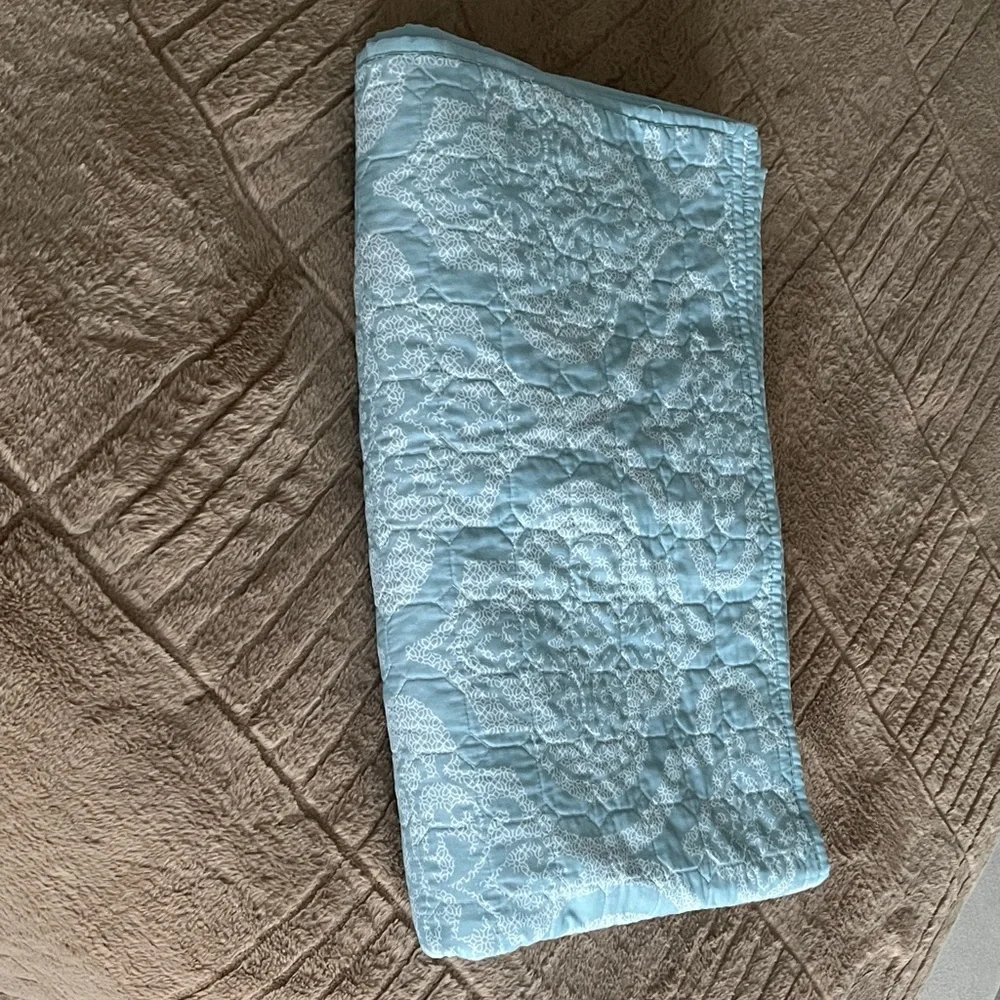 F/Q, The Big One, Quilted Bedding - Picture 3 of 5
